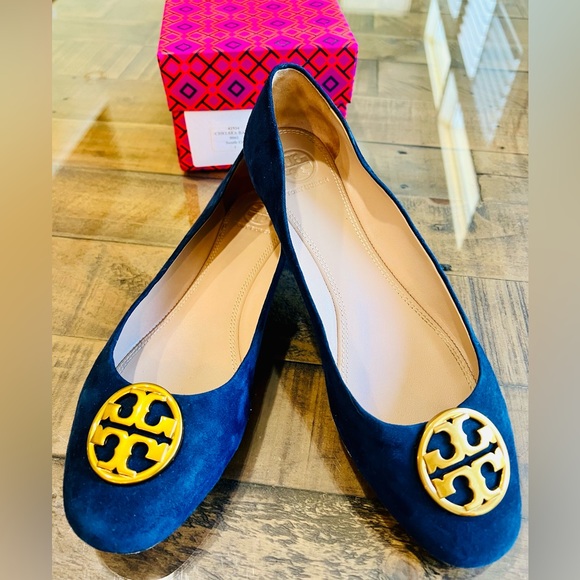 Tory Burch Chelsea Ballet Flats - Suede in Royal Navy - Picture 3 of 5